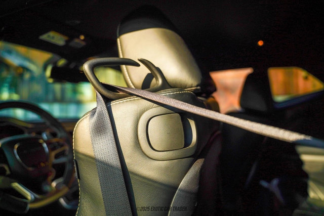 Used 2017 Dodge Challenger SRT Hellcat image 35