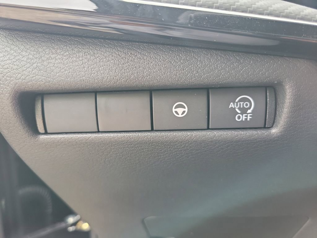 New 2026 Nissan Kicks SR FWD image 27