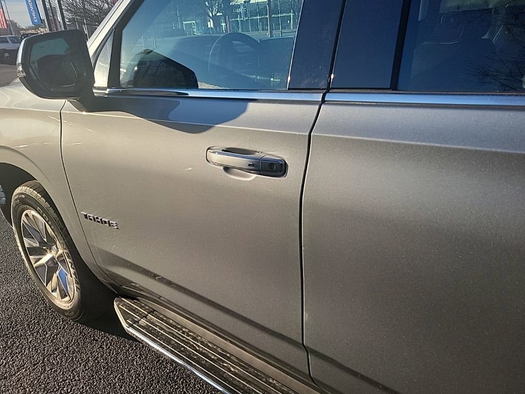 Used 2023 Chevrolet Tahoe Premier image 17