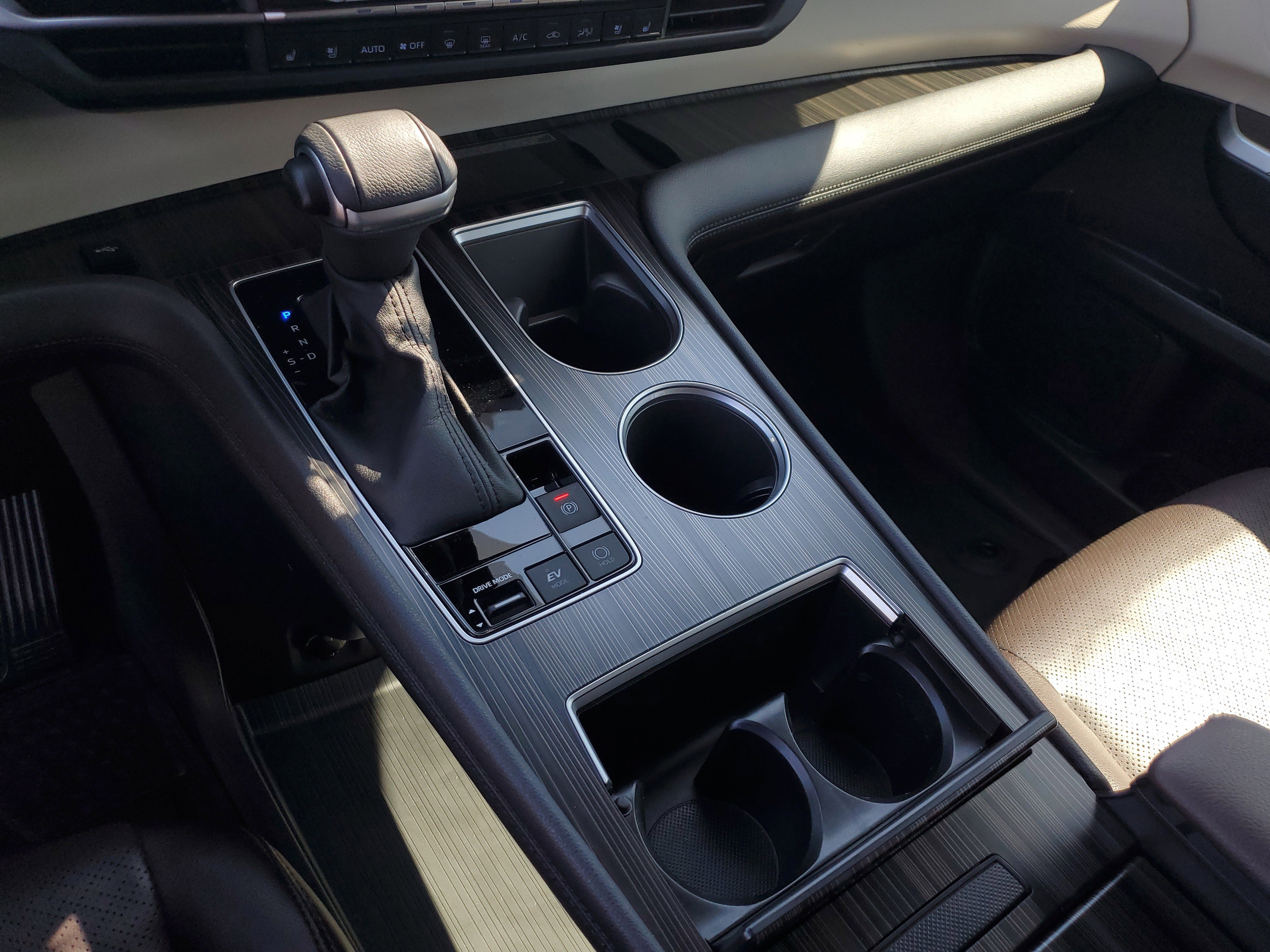 Used 2023 Toyota Sienna Platinum image 22