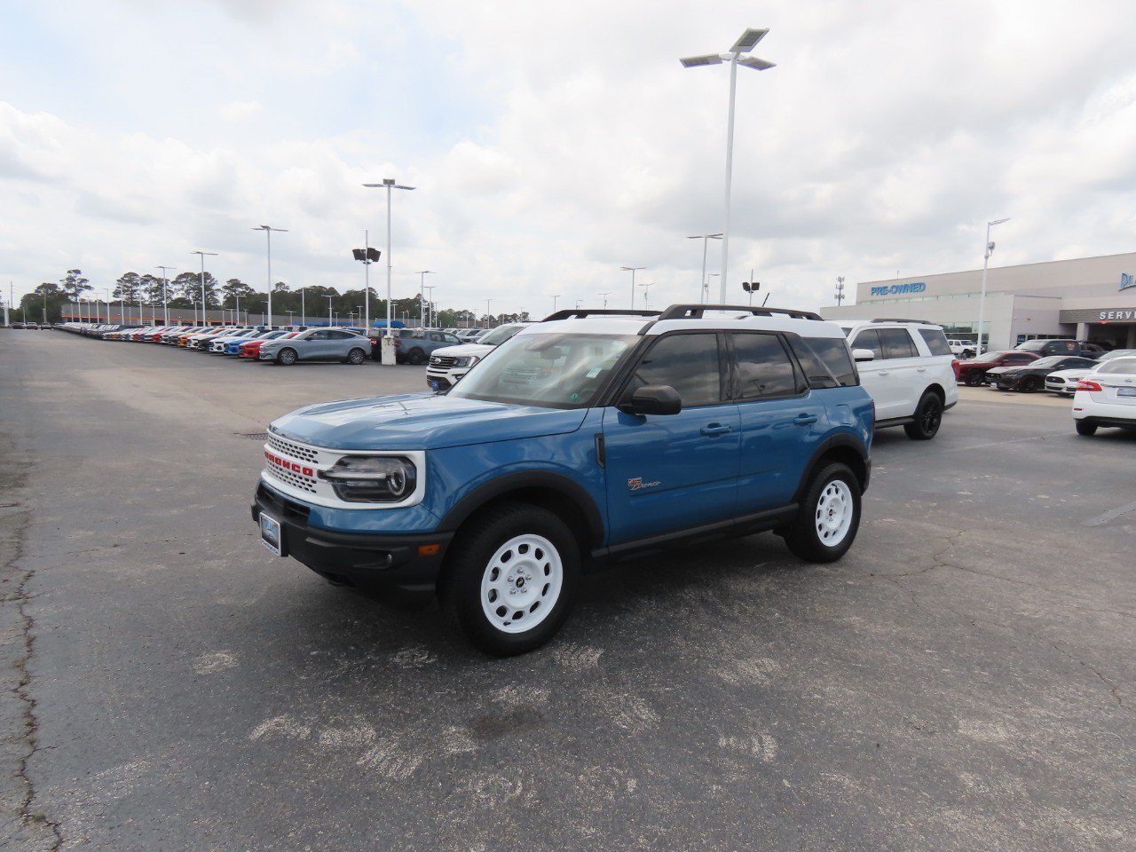 Used 2023 Ford Bronco Sport Heritage Limited AWD/4WD image 2