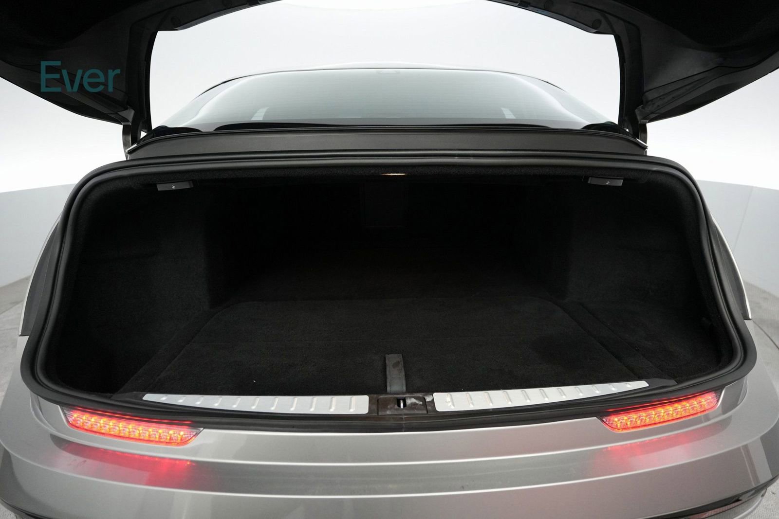 Used 2023 Lucid Air Touring image 23