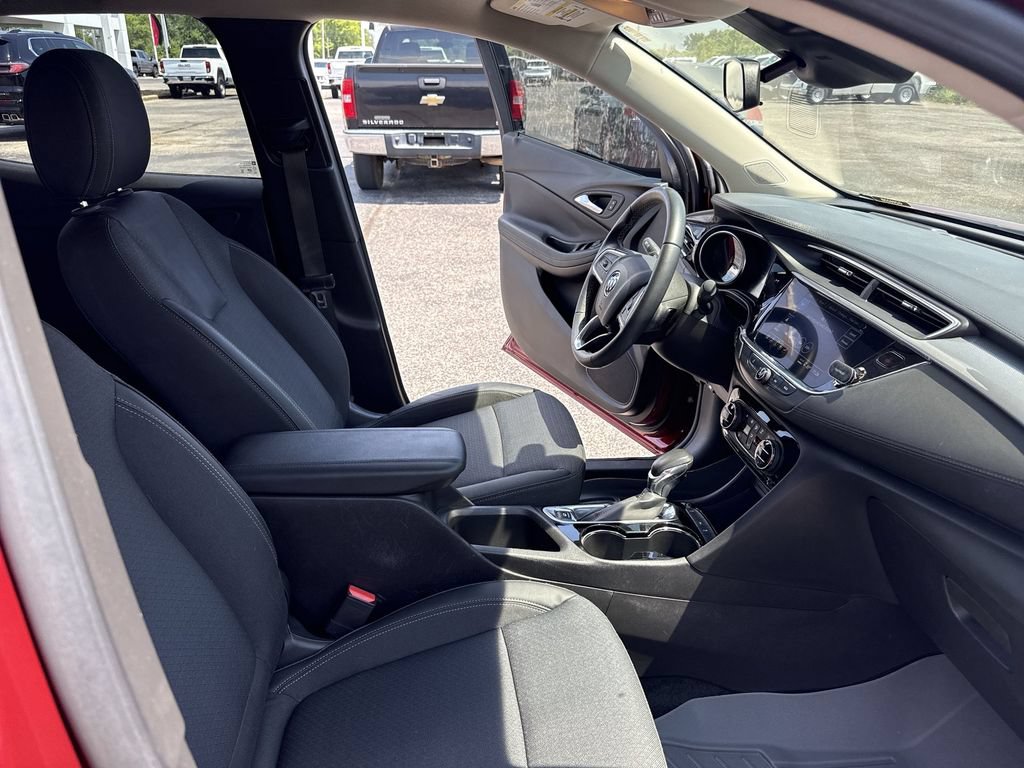 Certified 2022 Buick Encore GX Select w/ Sport Touring Package FWD image 35