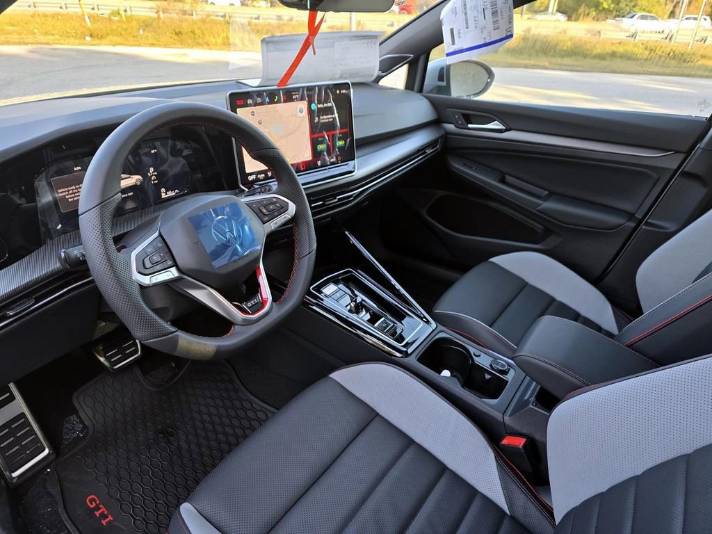 New 2026 Volkswagen GTI SE FWD image 19