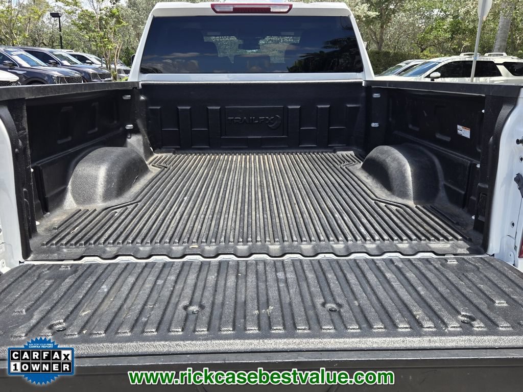 Used 2025 Chevrolet Silverado 2500 LT w/ Convenience Package AWD/4WD image 14