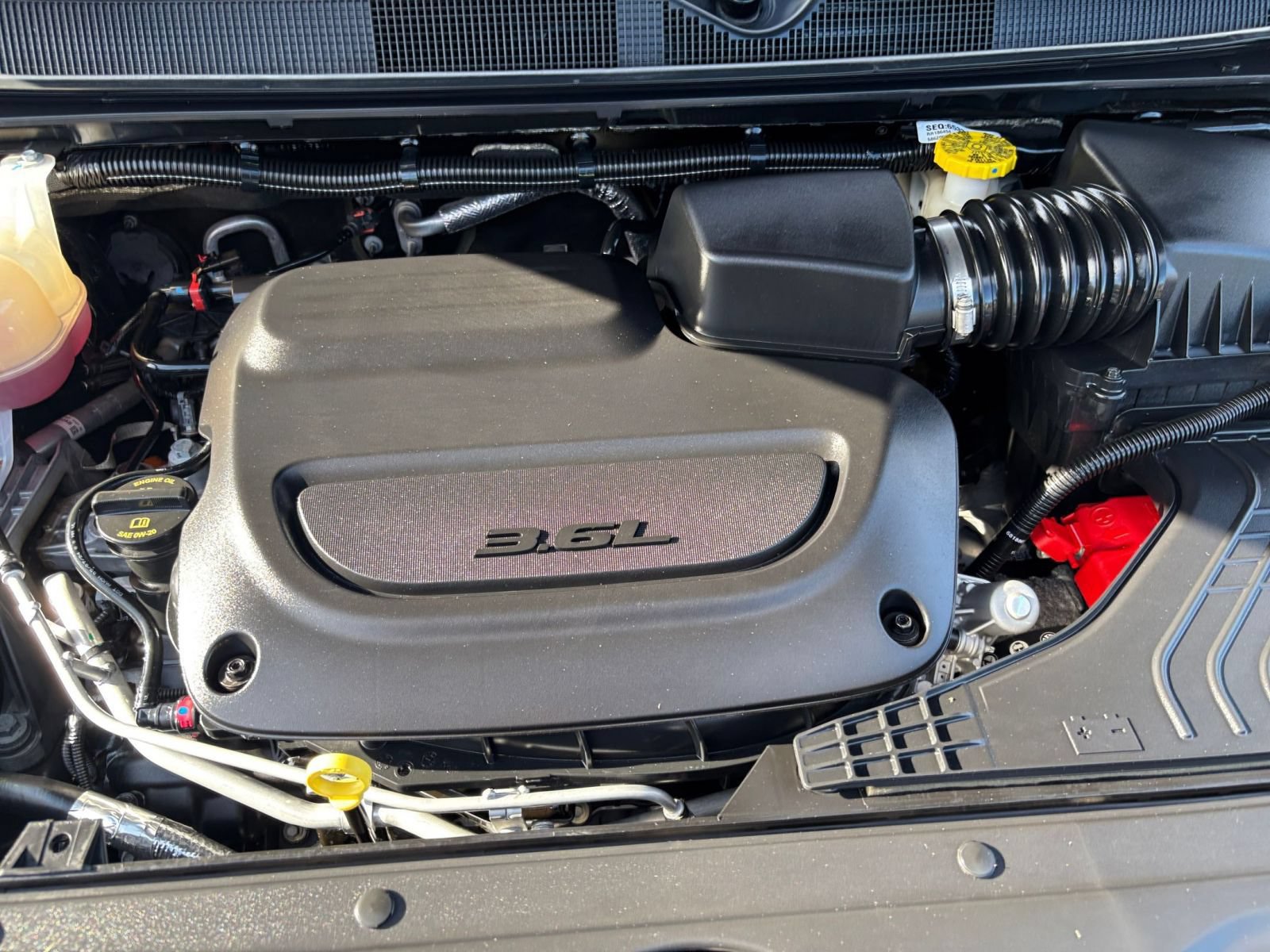 Used 2024 Chrysler Voyager LX FWD image 34
