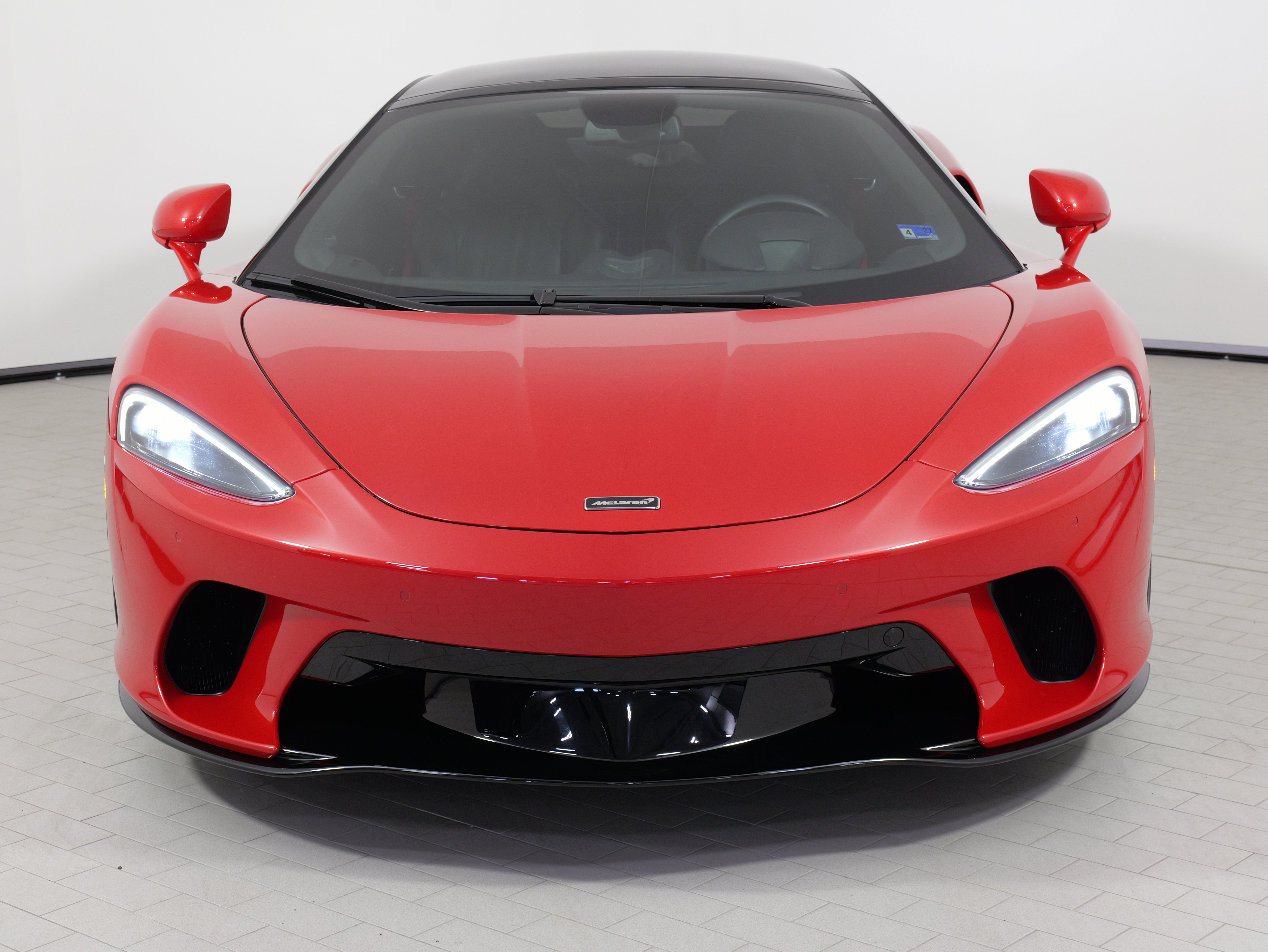 Used 2022 McLaren GT RWD image 5