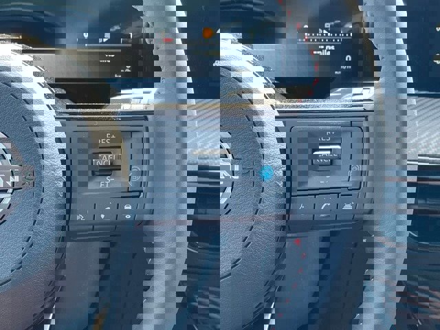 New 2025 Nissan Kicks SR image 22