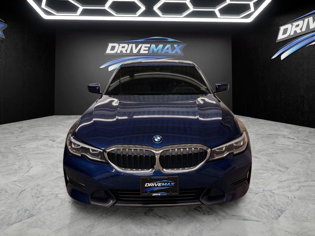 Used 2019 BMW 330i xDrive Sedan w/ Premium Package AWD/4WD image 2