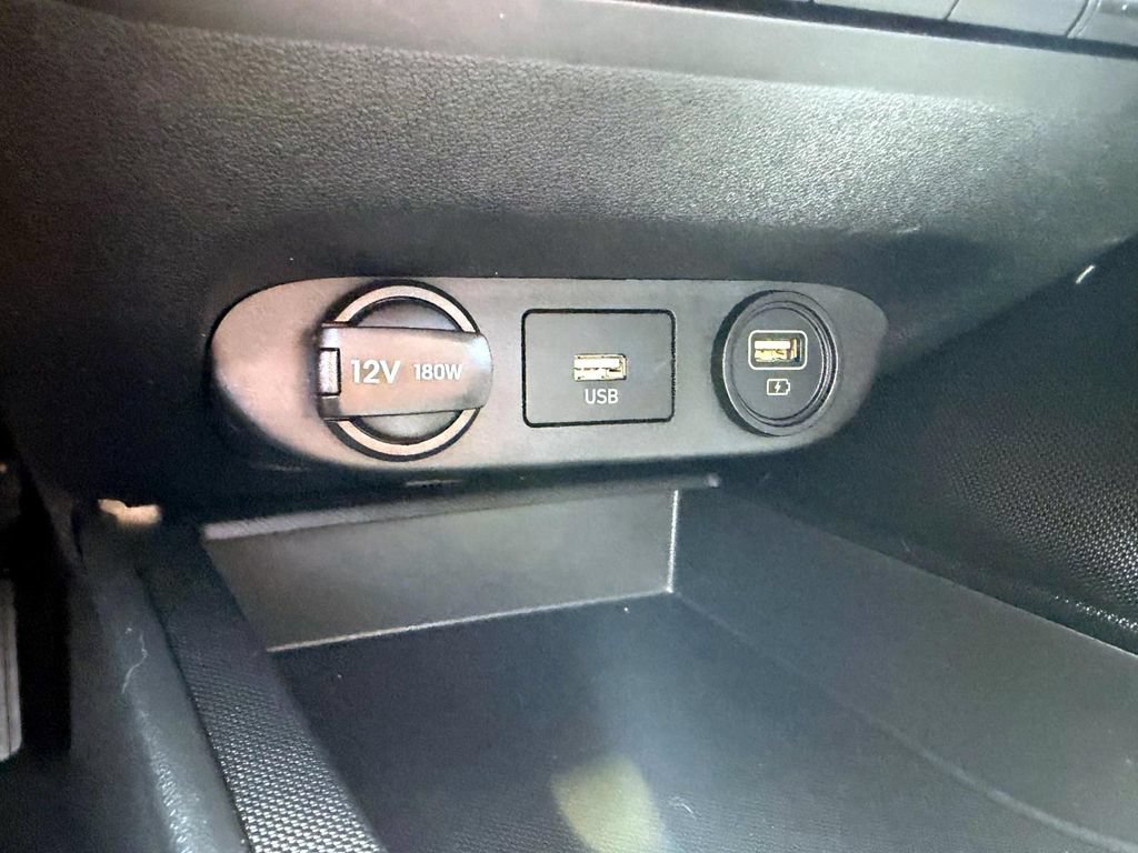 Certified 2023 Hyundai Elantra SEL FWD image 21