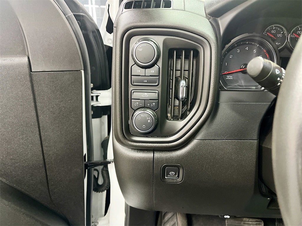 Used 2023 Chevrolet Silverado 2500 Custom w/ Custom Convenience Package image 10