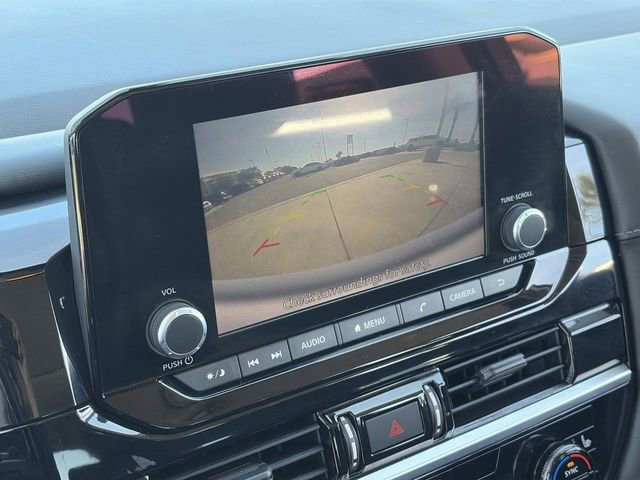 Used 2022 Nissan Pathfinder SV w/ SV Premium Package image 28