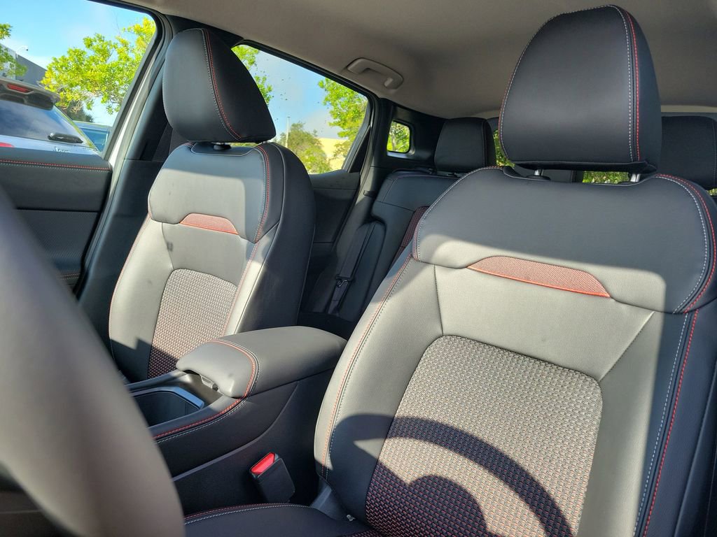 New 2026 Nissan Kicks SR image 24