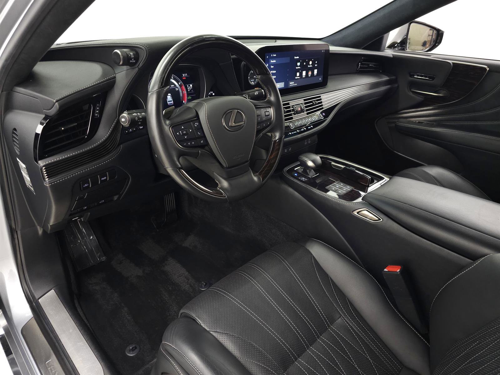 Certified 2023 Lexus LS 500 AWD w/ Luxury Package image 16
