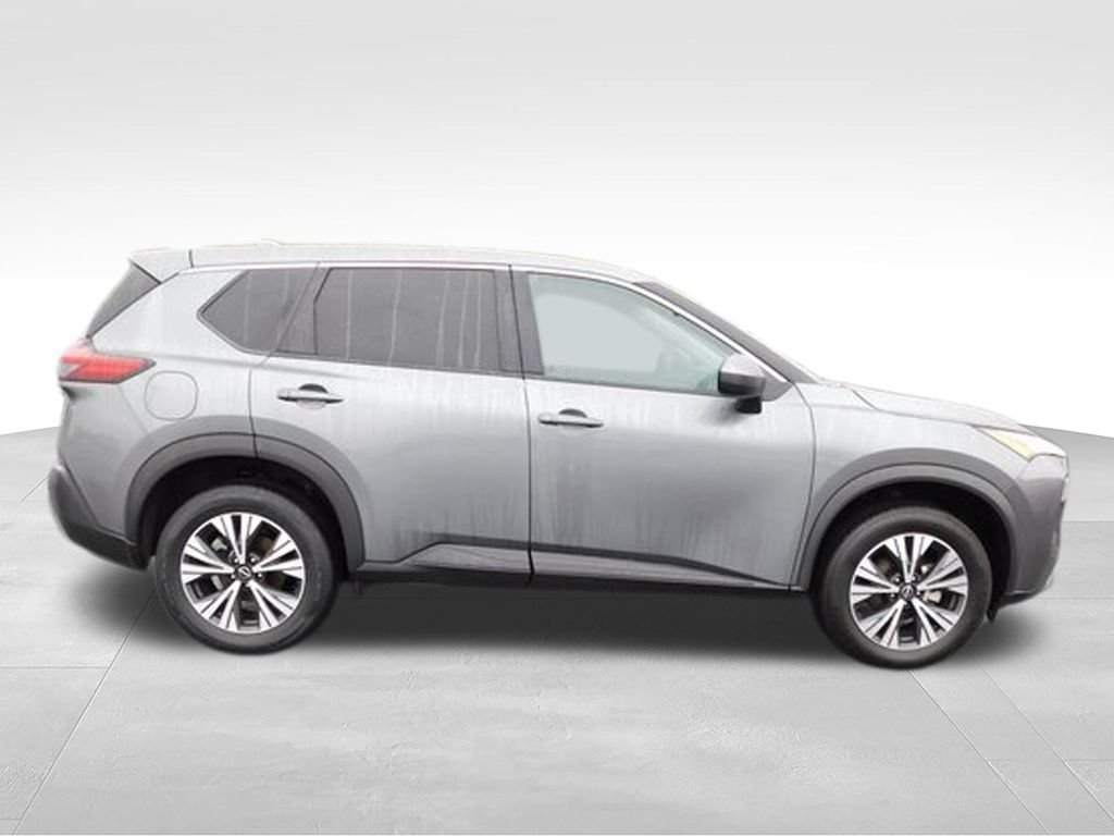 Used 2023 Nissan Rogue SV FWD image 2