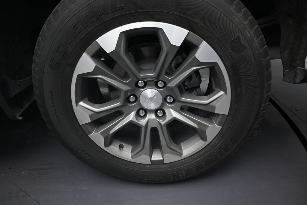 Used 2023 Chevrolet Silverado 1500 High Country RWD image 10