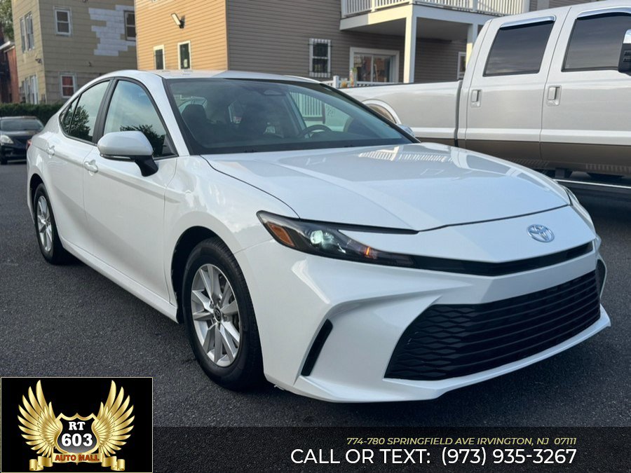 Used 2025 Toyota Camry LE FWD image 3