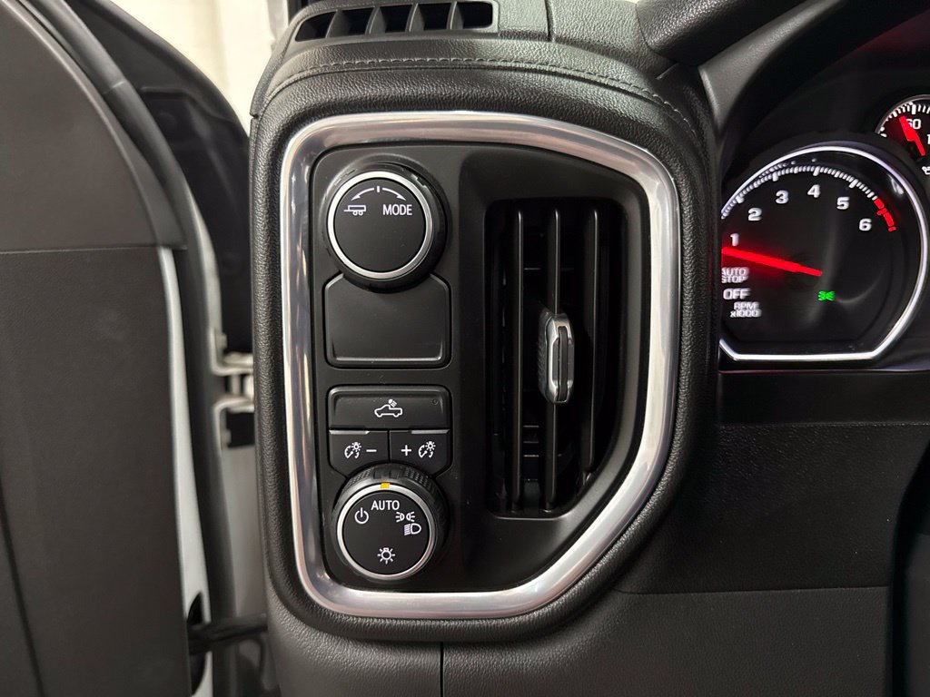 Used 2021 Chevrolet Silverado 1500 LT w/ Texas Edition Plus RWD image 17