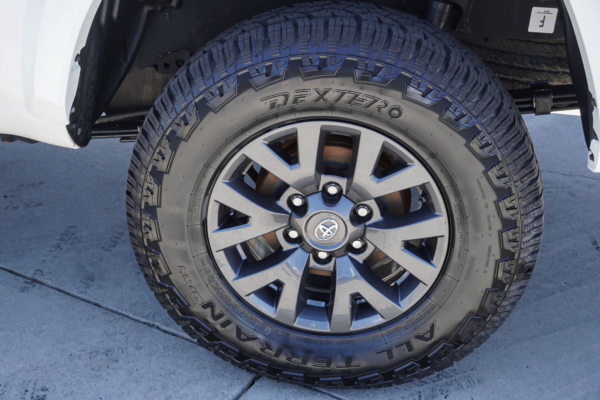 Used 2023 Toyota Tacoma SR5 AWD/4WD image 13