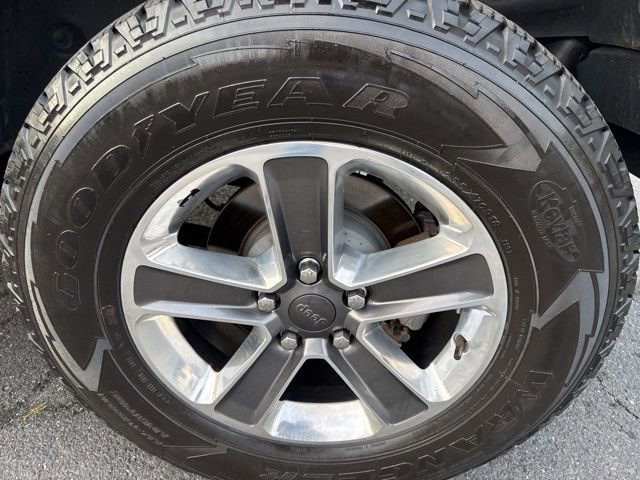 Used 2022 Jeep Wrangler Unlimited Sahara w/ LED Lighting Group image 15