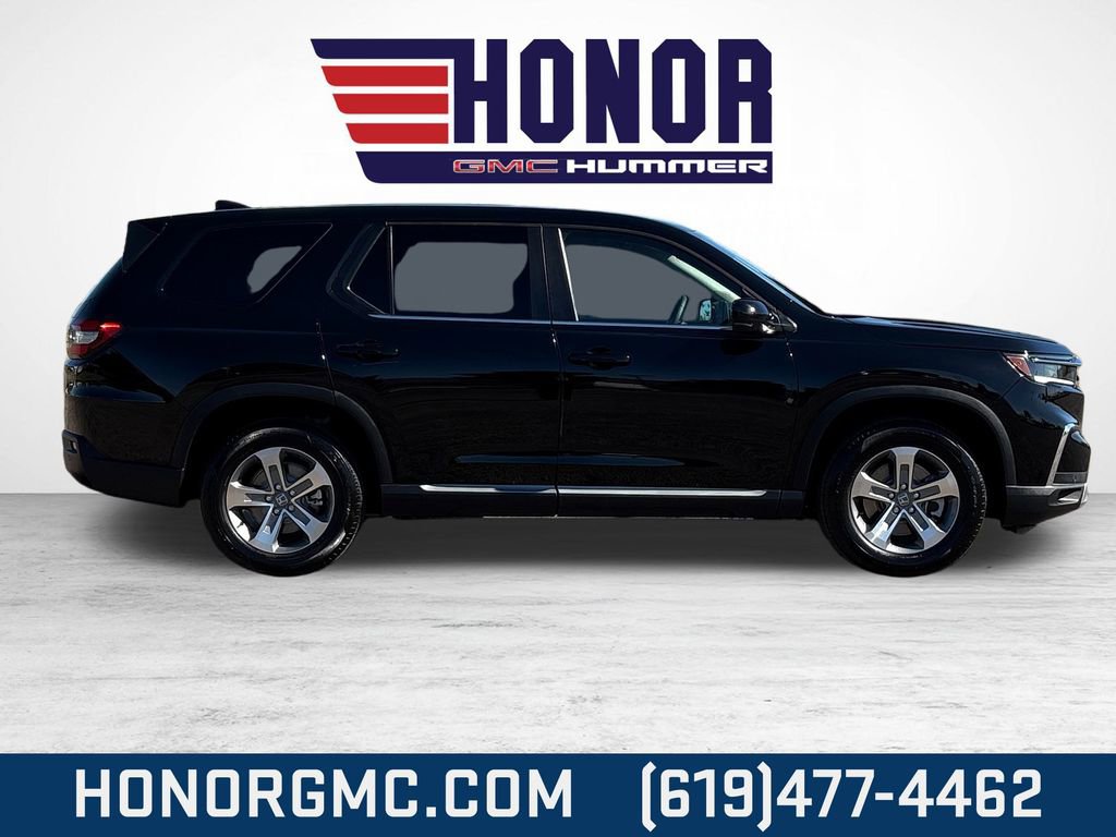 Used 2025 Honda Pilot EX-L image 2