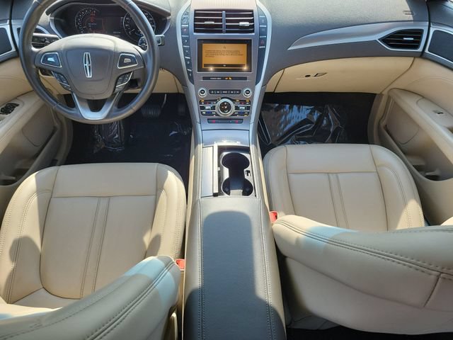 Used 2019 Lincoln MKZ Premiere FWD image 13