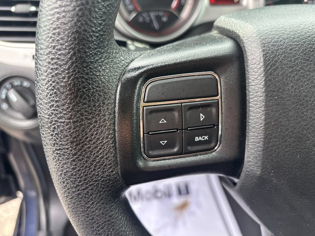 Used 2020 Dodge Journey SE FWD image 25