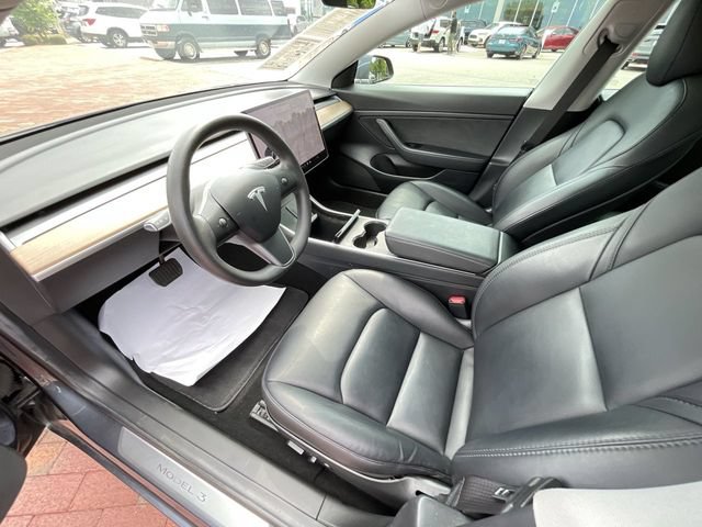 Used 2020 Tesla Model 3 Standard Range Plus RWD image 10