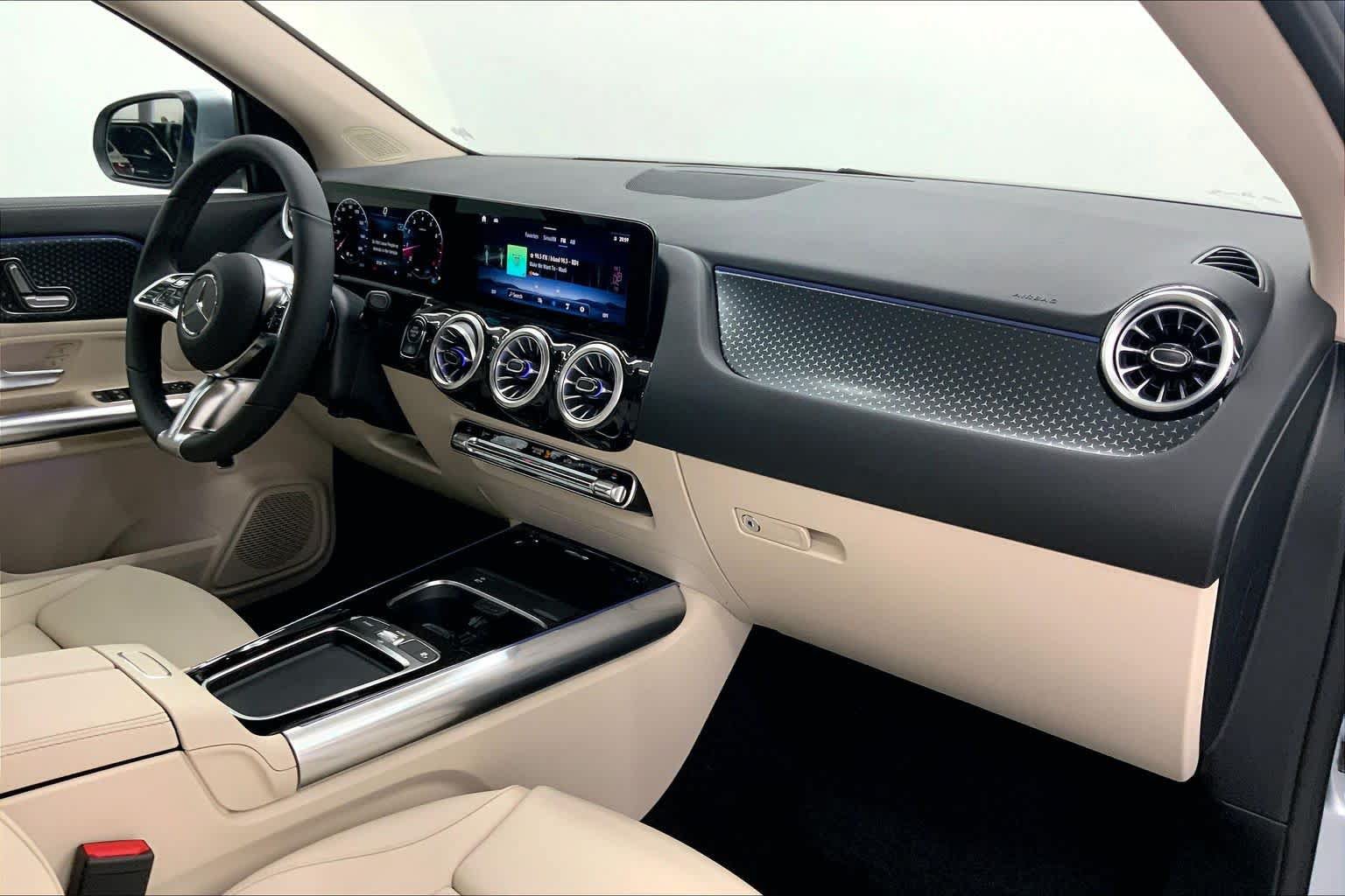 New 2026 Mercedes-Benz GLA 250 image 12