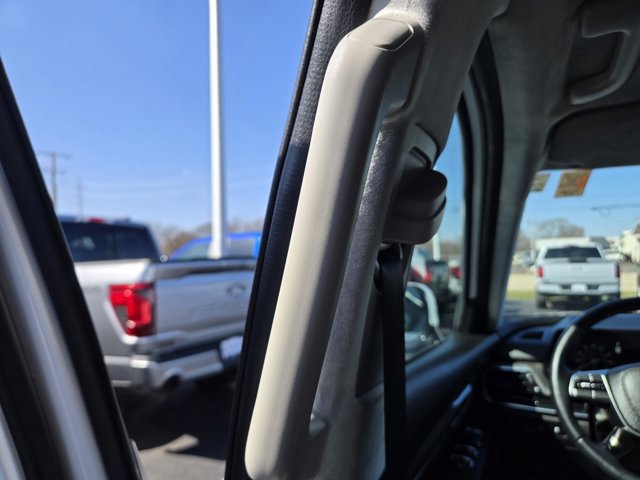 Used 2024 Kia Telluride SX Prestige w/ Towing Package image 32