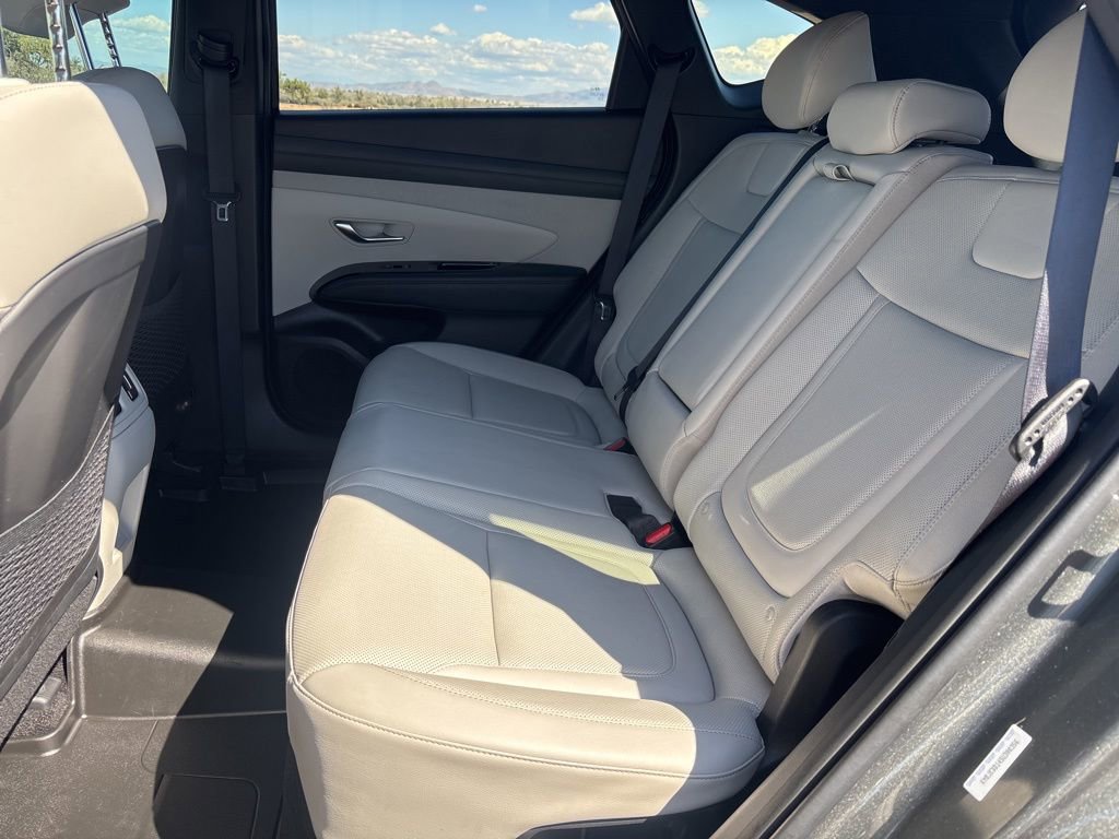 Certified 2025 Hyundai Tucson Limited image 12