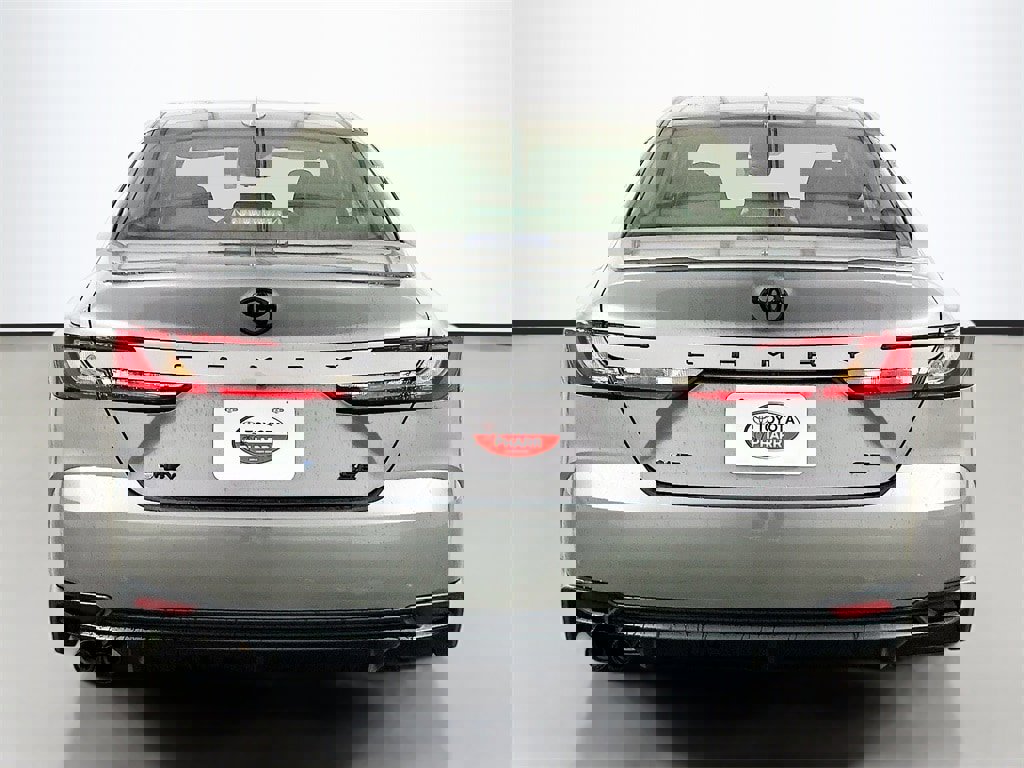 New 2026 Toyota Camry SE image 5