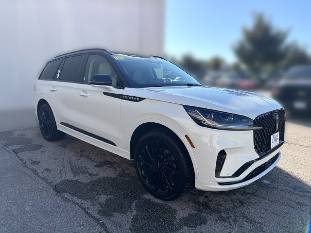 New 2027 Lincoln Aviator Reserve AWD/4WD image 3