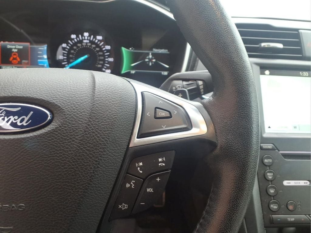 Used 2017 Ford Fusion Titanium FWD image 30