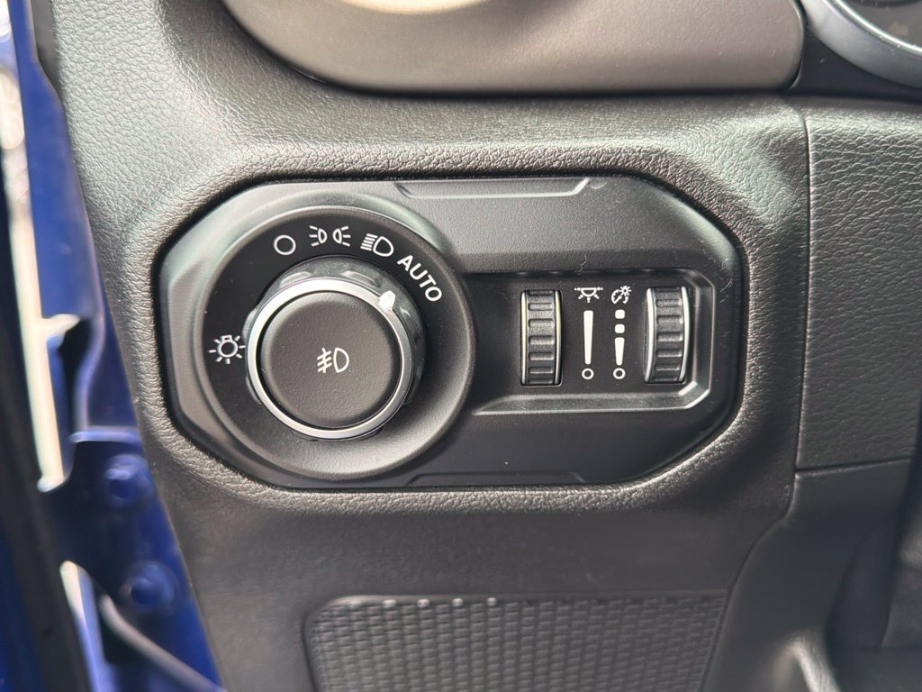 Used 2020 Jeep Wrangler Unlimited Sport S AWD/4WD image 19