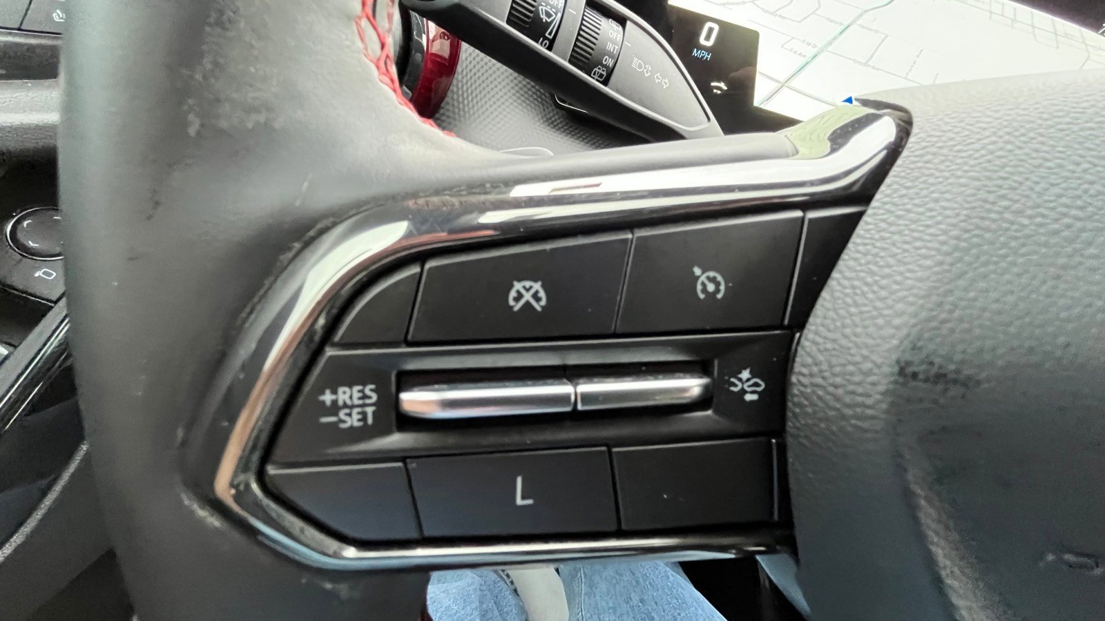 Used 2025 Chevrolet Equinox RS w/ Convenience Package III FWD image 14