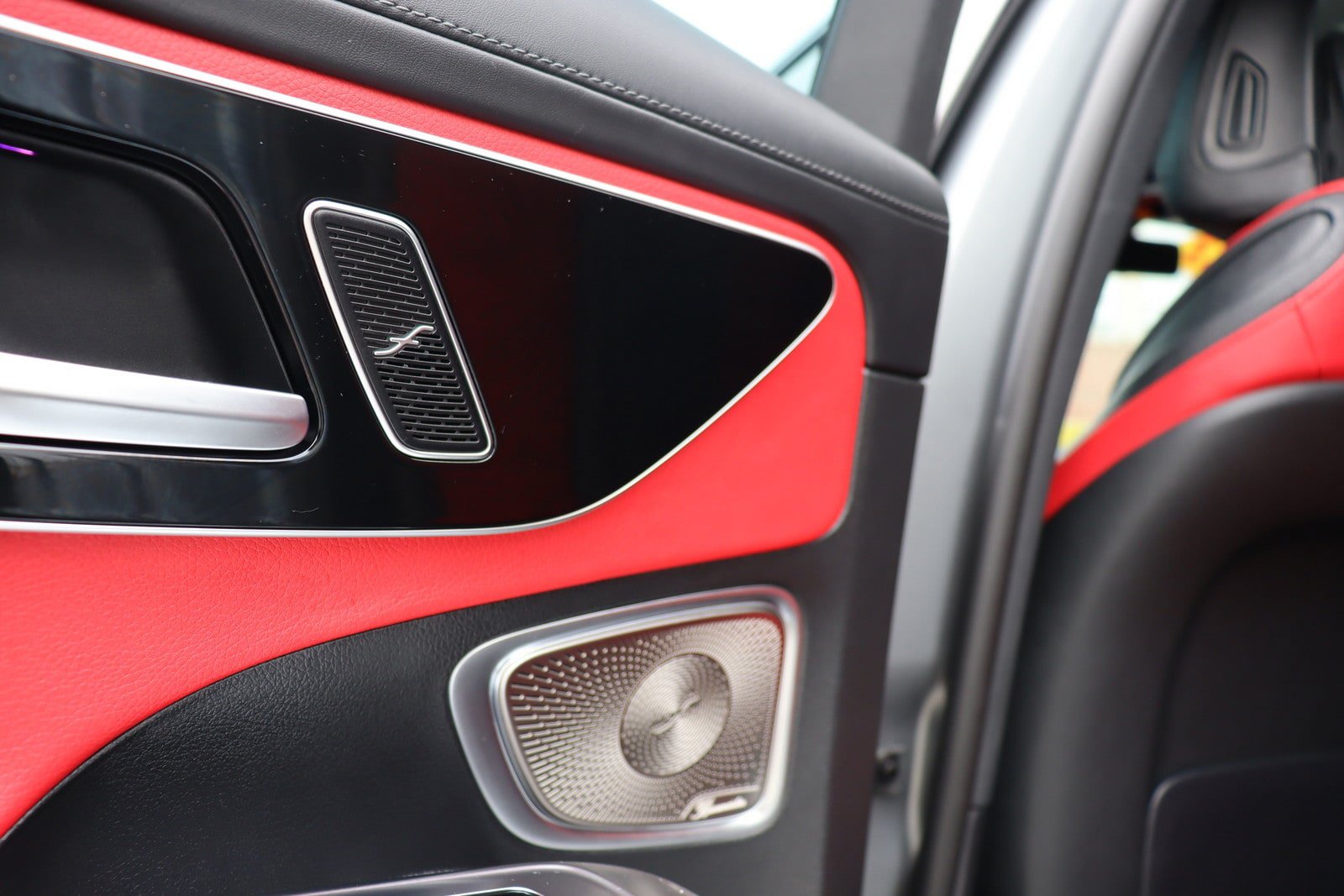 Used 2023 Mercedes-Benz C 43 AMG 4MATIC Sedan w/ Pinnacle Trim Package image 18