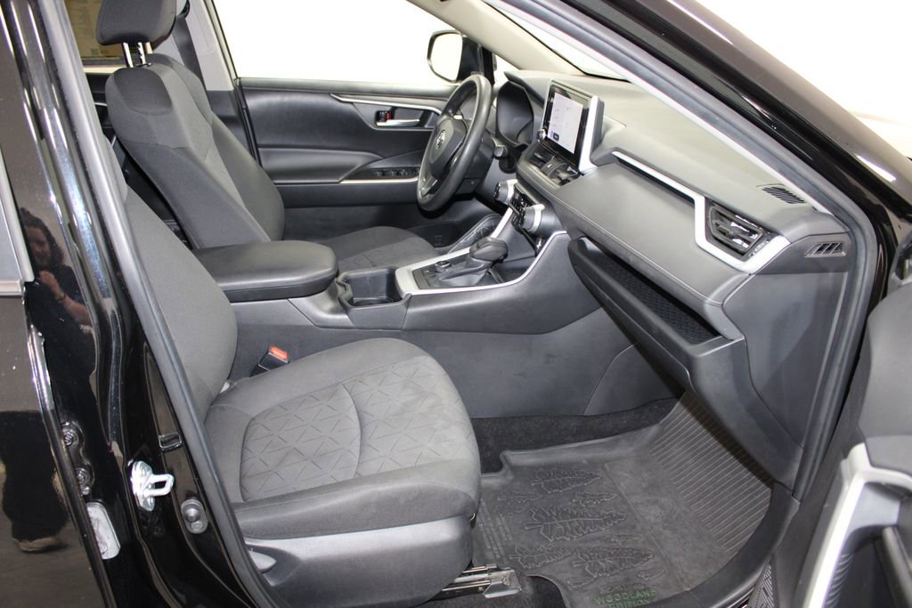 Used 2024 Toyota RAV4 AWD Hybrid image 26
