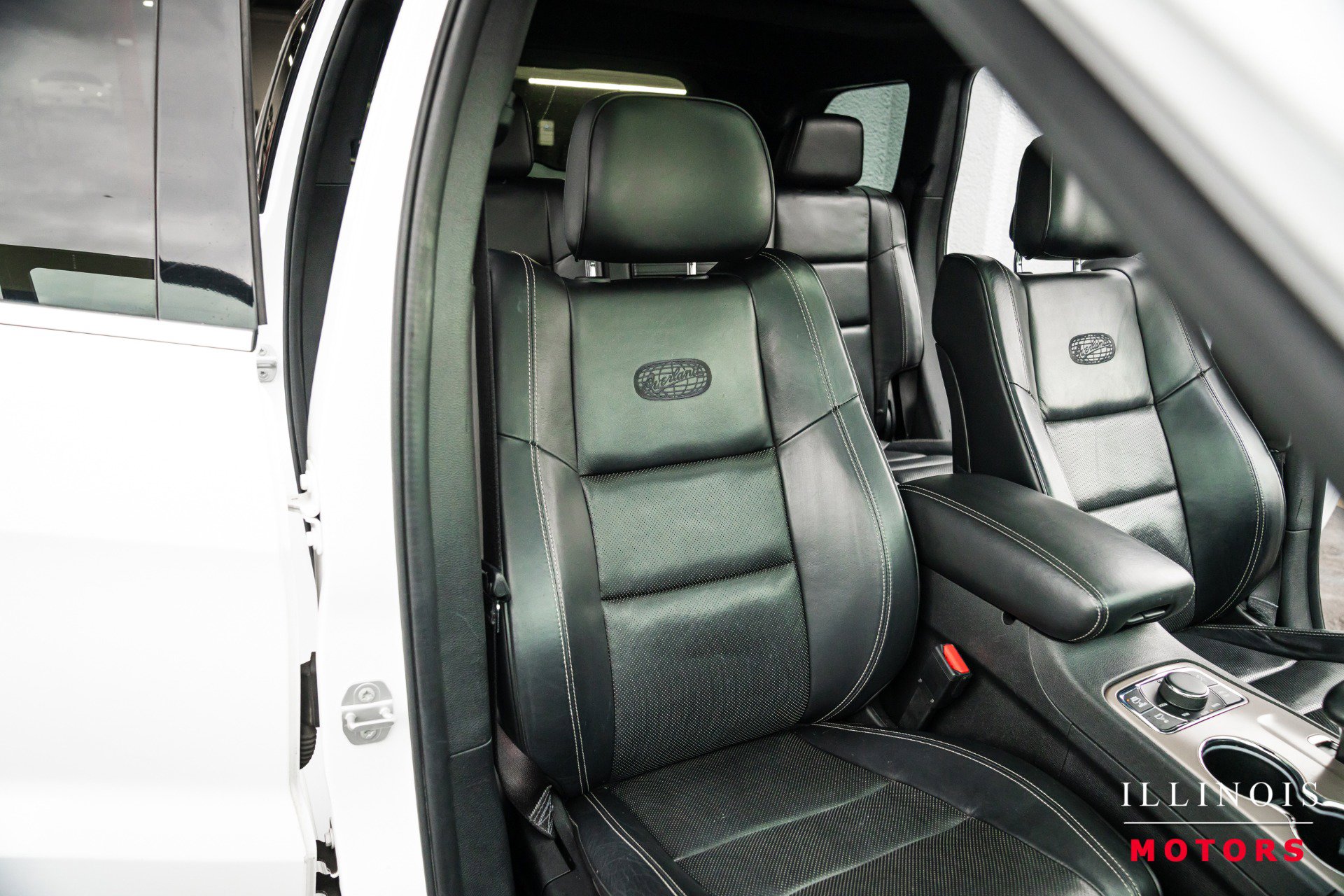 Used 2015 Jeep Grand Cherokee Overland AWD/4WD image 29