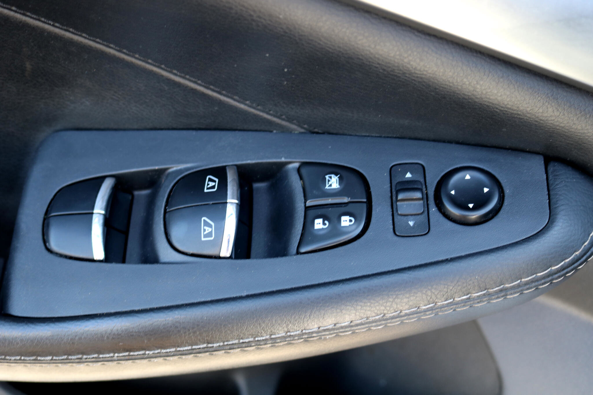 Used 2021 Nissan Maxima 3.5 SV w/ Floor Mat Group image 15