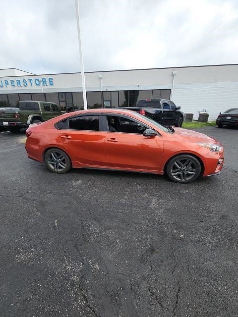 Used 2021 Kia Forte GT-Line w/ GT-Line Premium Package FWD image 3