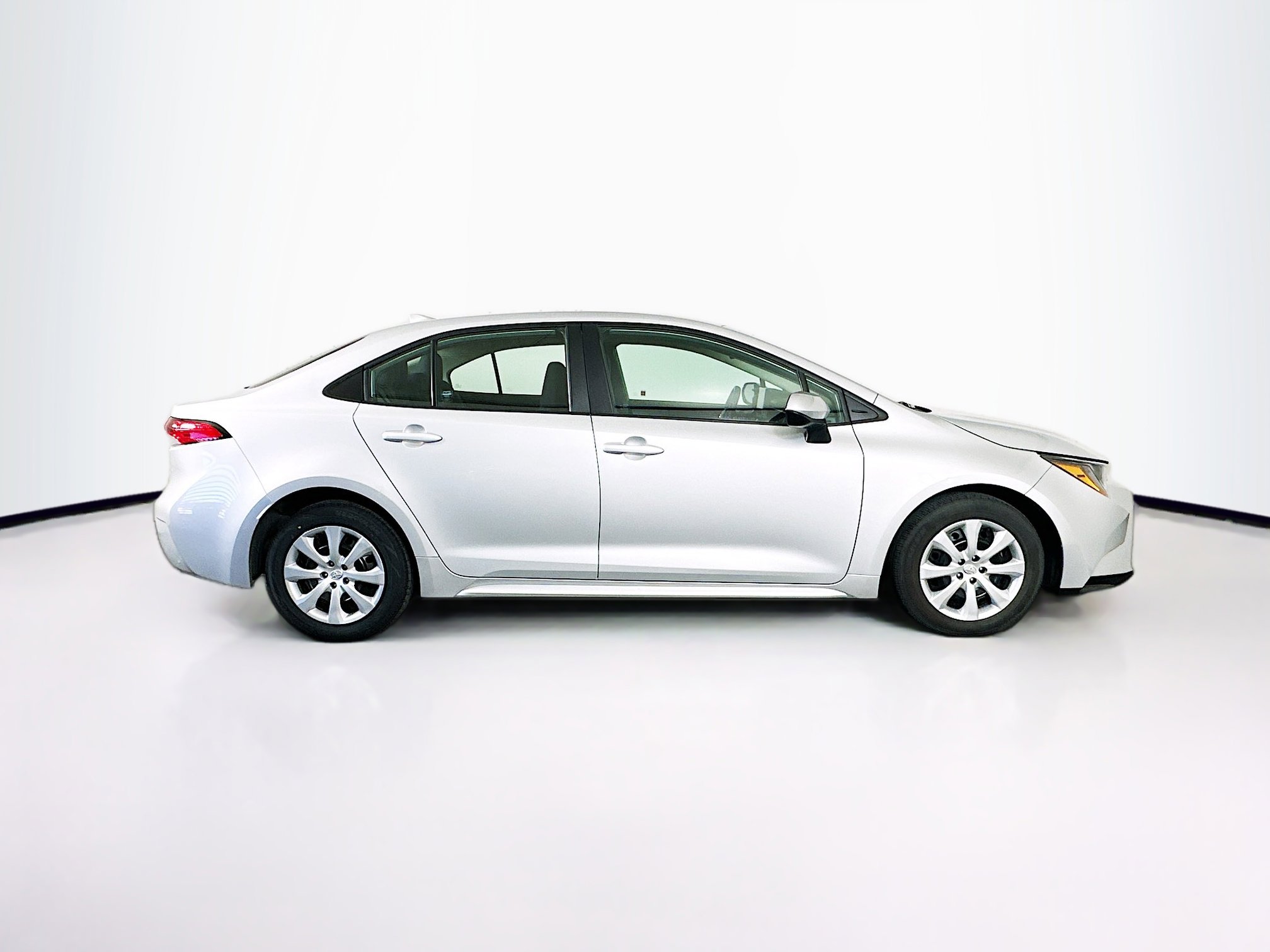 Used 2023 Toyota Corolla LE image 10