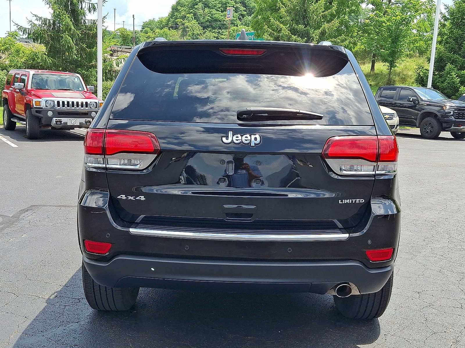 Used 2022 Jeep Grand Cherokee Limited AWD/4WD image 5