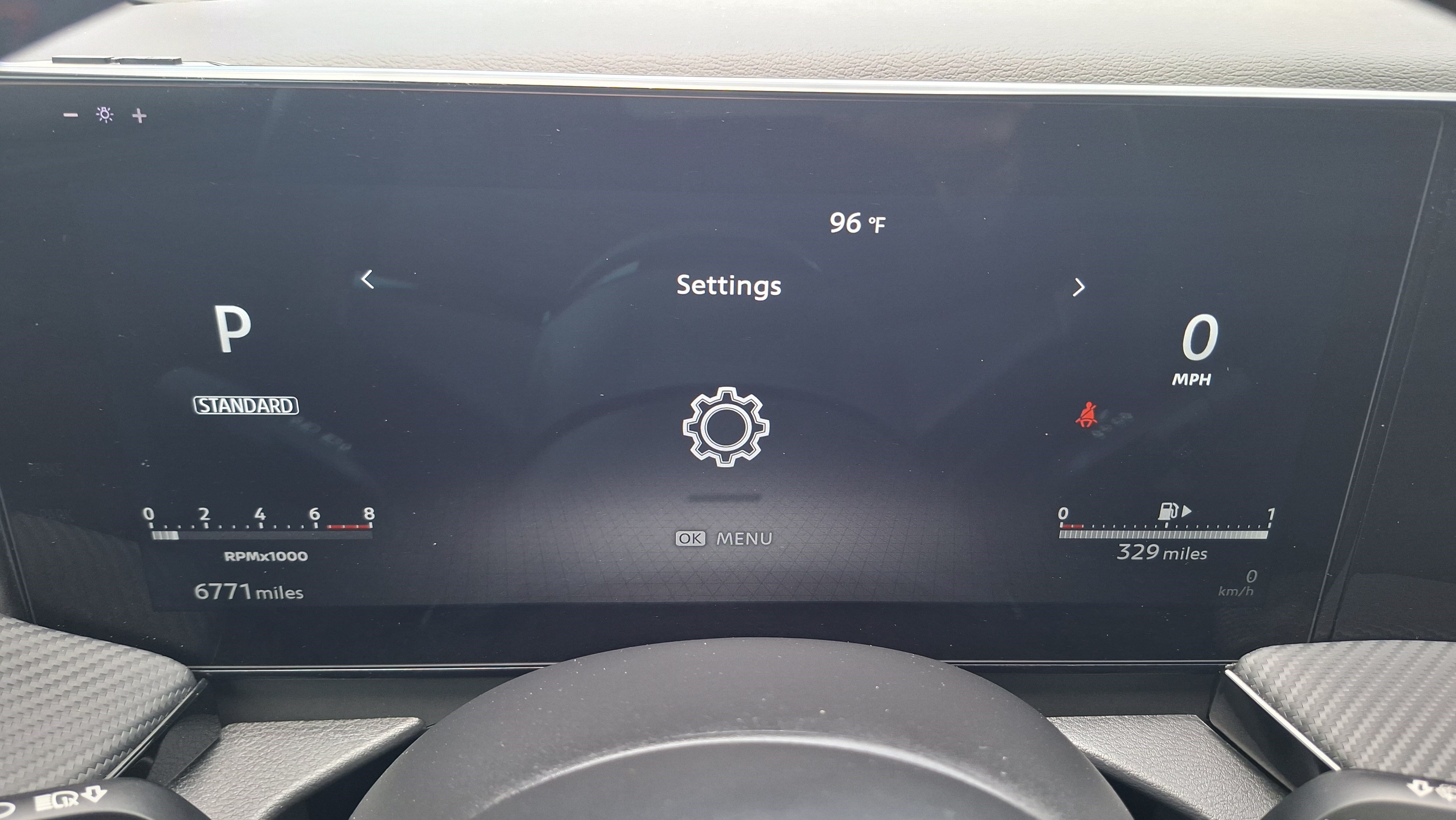 Certified 2025 Nissan Kicks SR FWD image 12