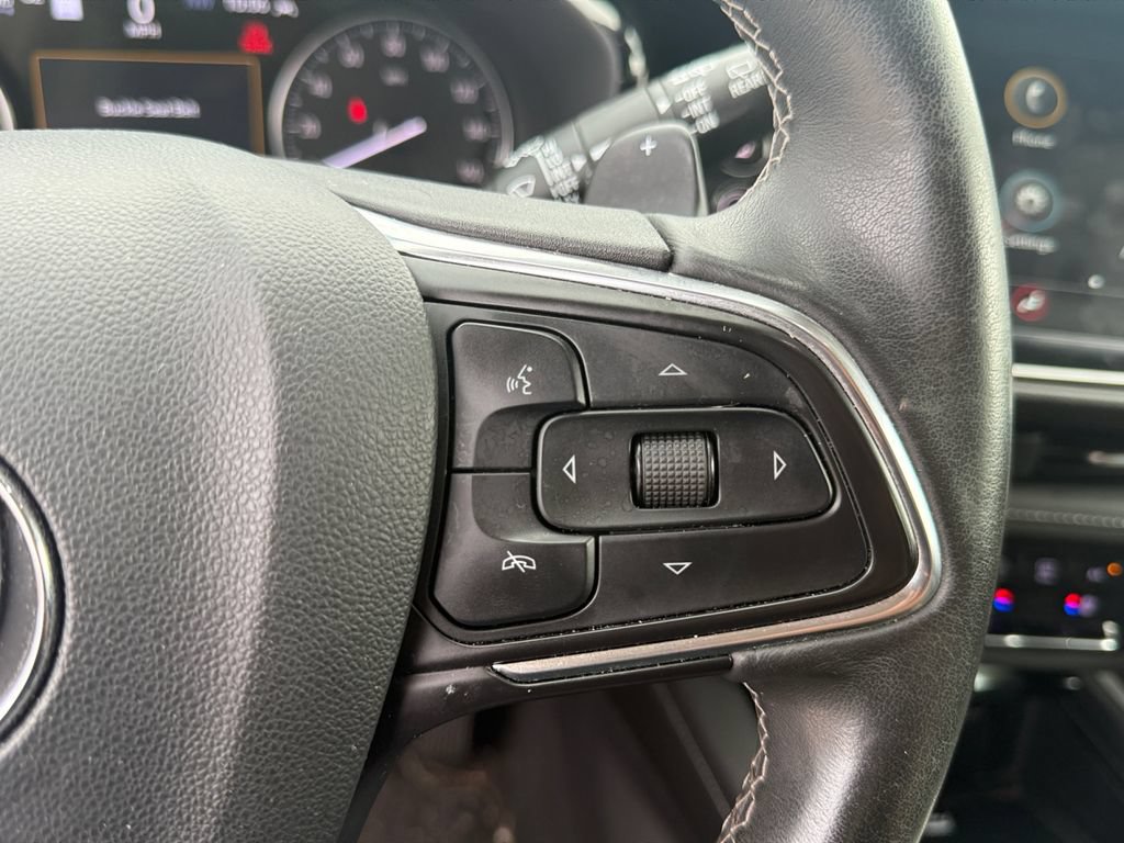 Used 2023 Buick Envision Avenir AWD/4WD image 19