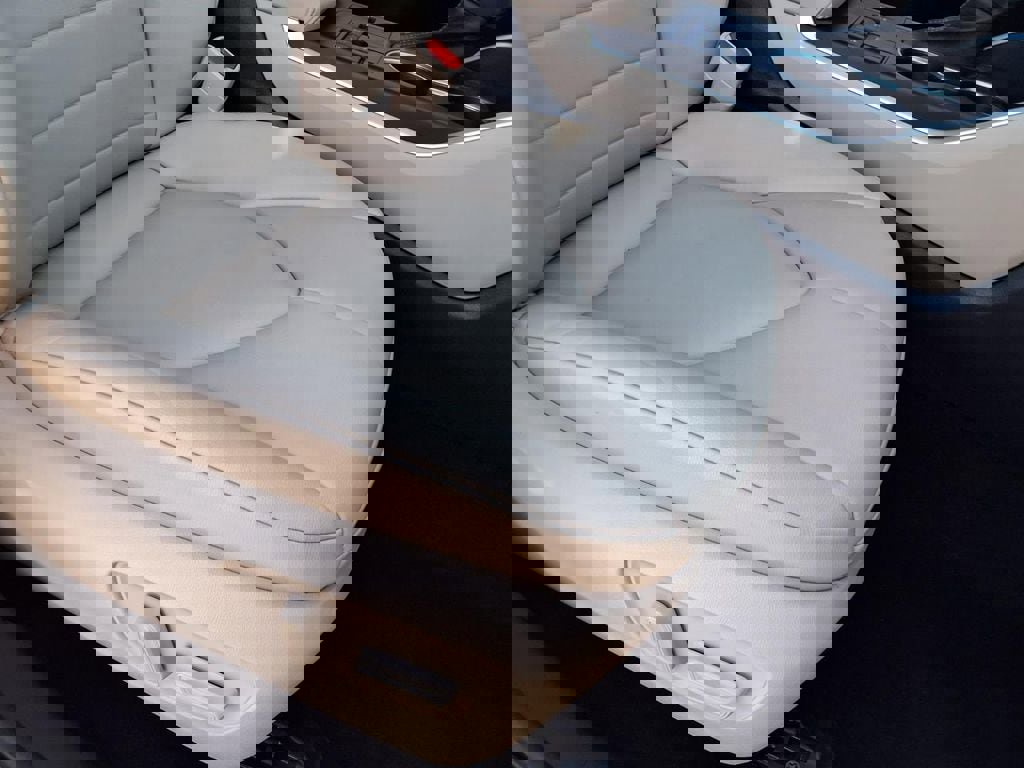 Used 2023 Toyota Highlander XLE image 20