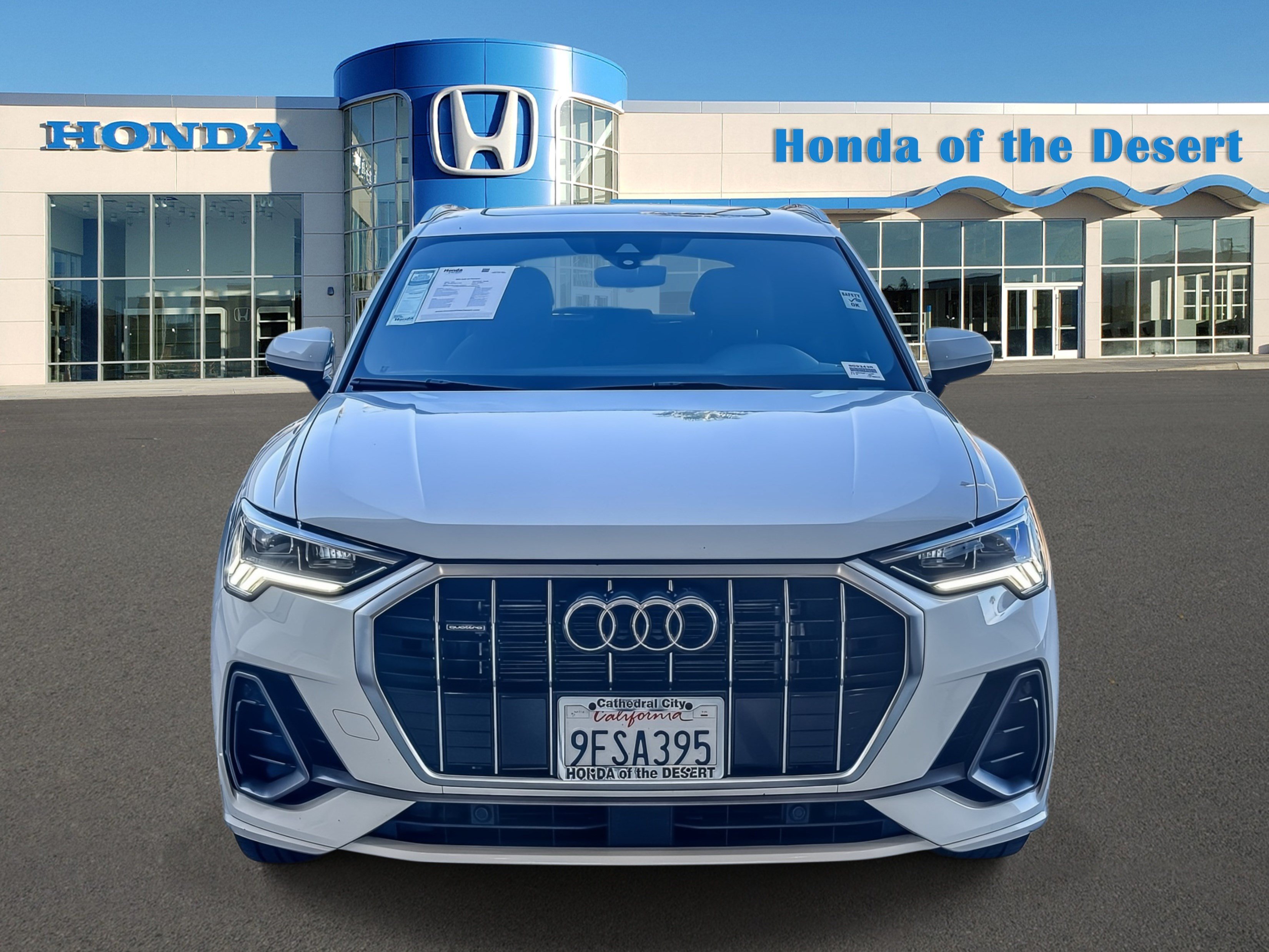 Used 2023 Audi Q3 2.0T Premium AWD/4WD image 2