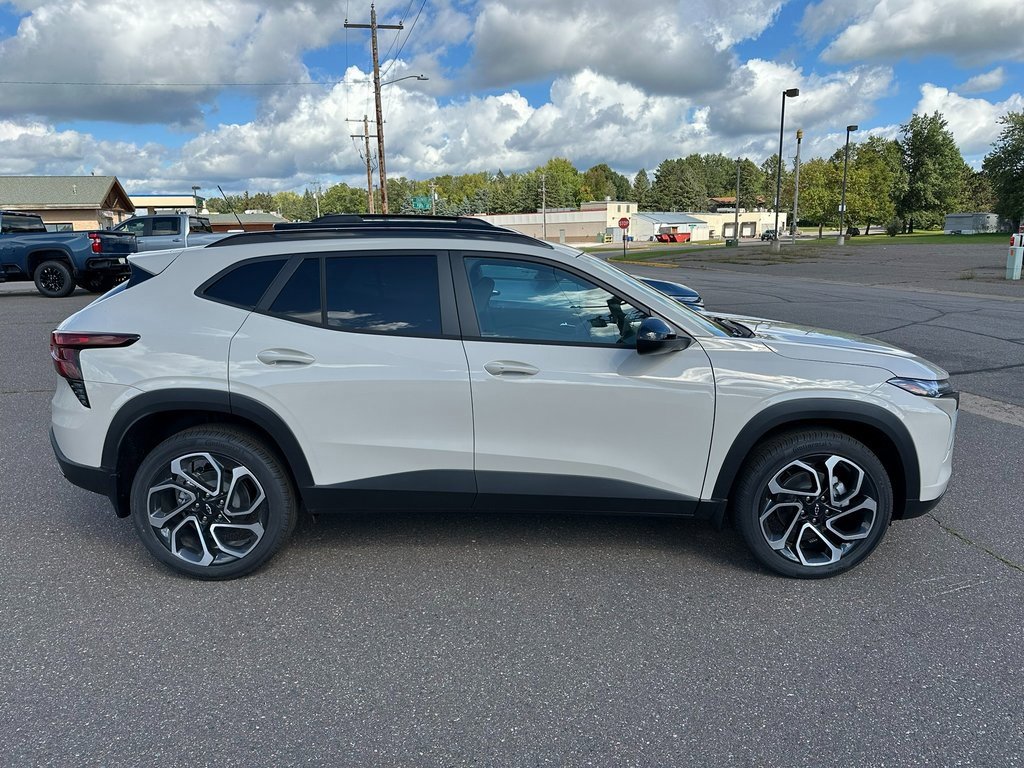 New 2026 Chevrolet Trax RS w/ Driver Confidence Package image 2