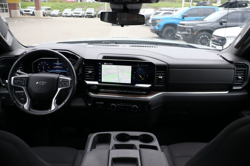 Used 2022 Chevrolet Silverado 1500 RST w/ Z71 Off-Road Package AWD/4WD image 40