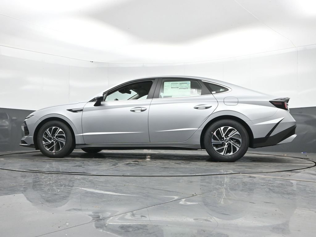 New 2026 Hyundai Sonata Blue FWD image 28